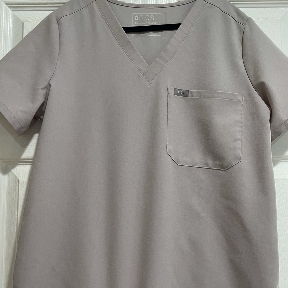 Figs Catarina top & Zamora jogger pants- limited edition Slate color, size small
